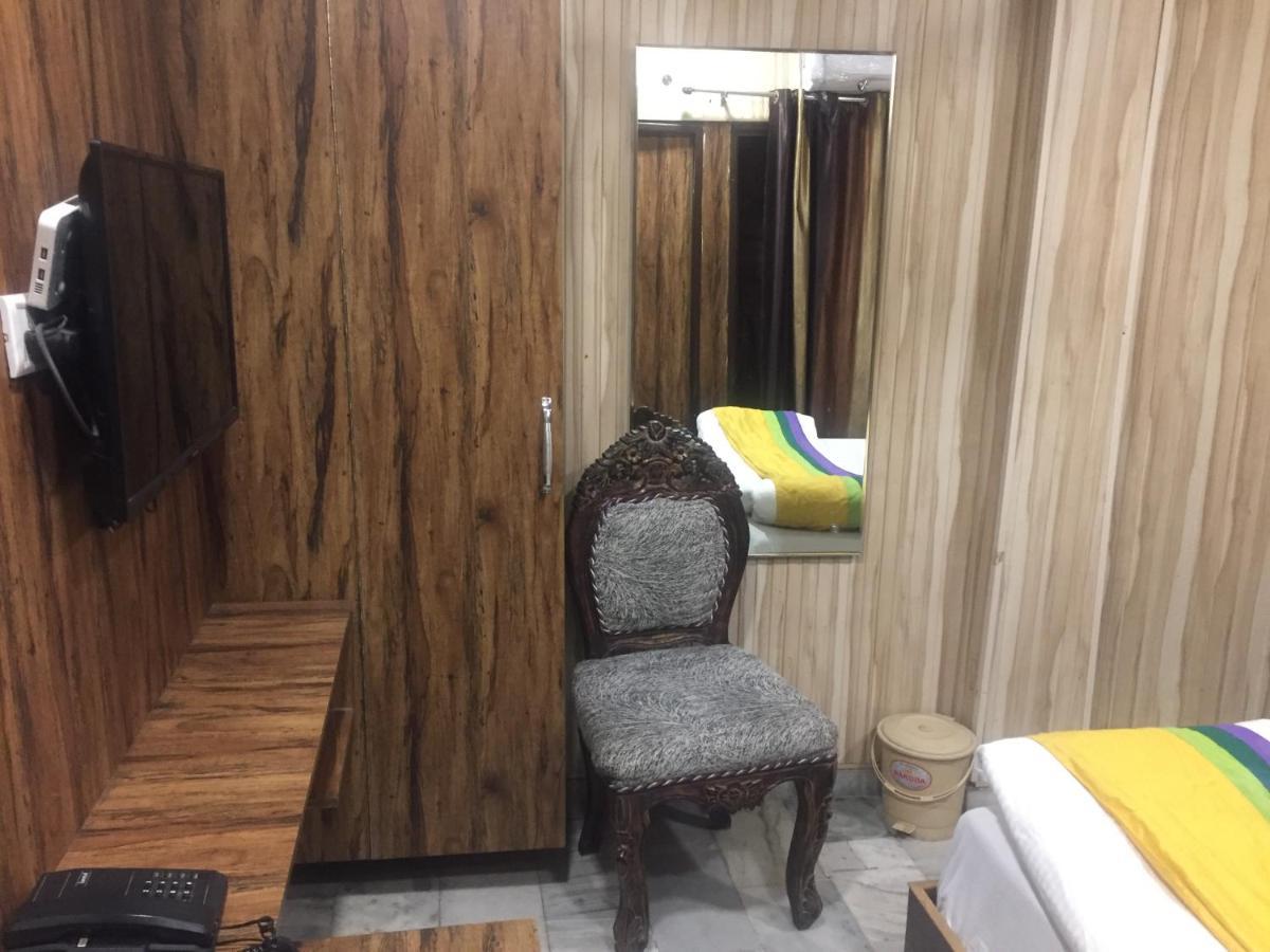 Fabhotel Dm Residency Амритсар Экстерьер фото