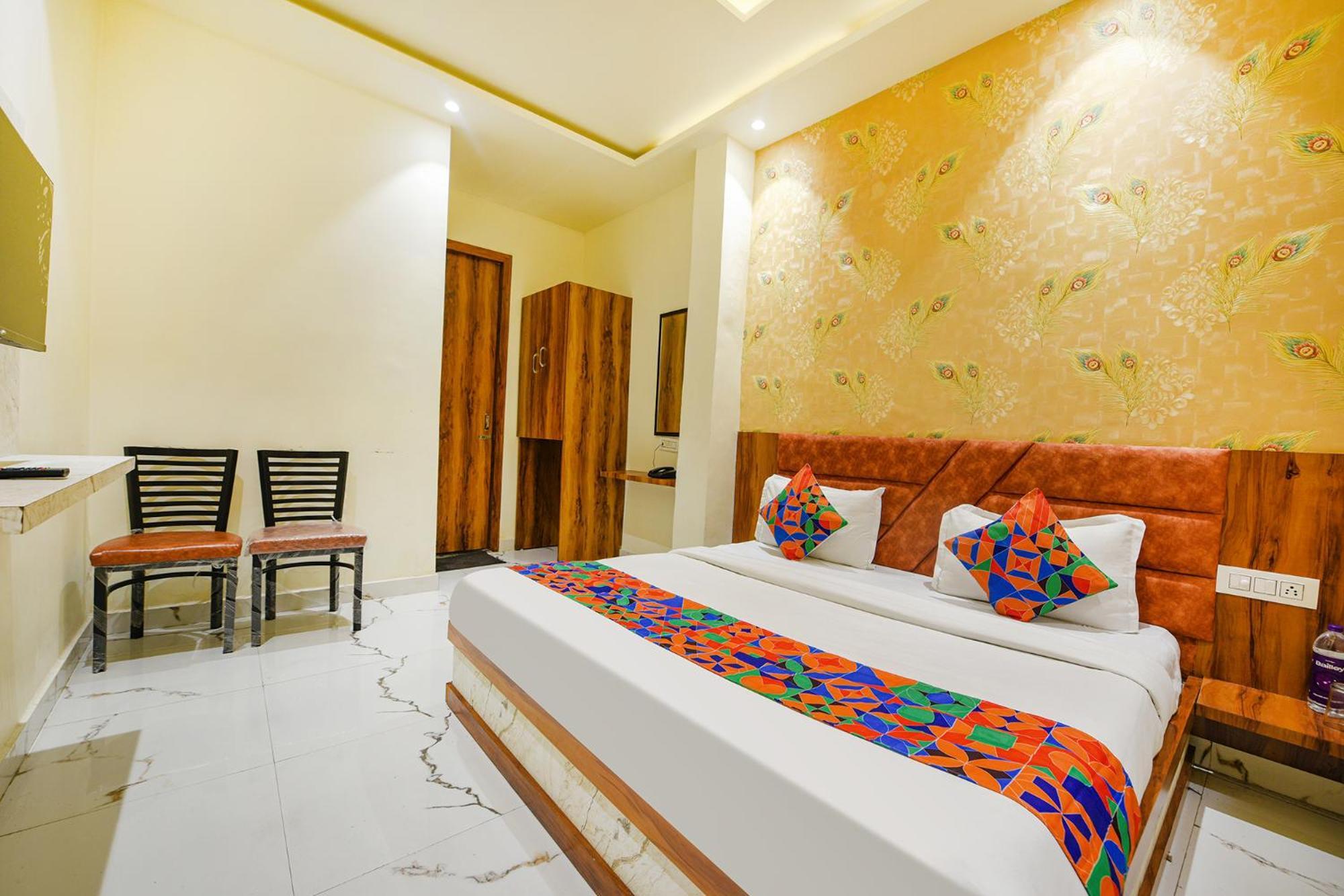 Fabhotel Dm Residency Амритсар Экстерьер фото