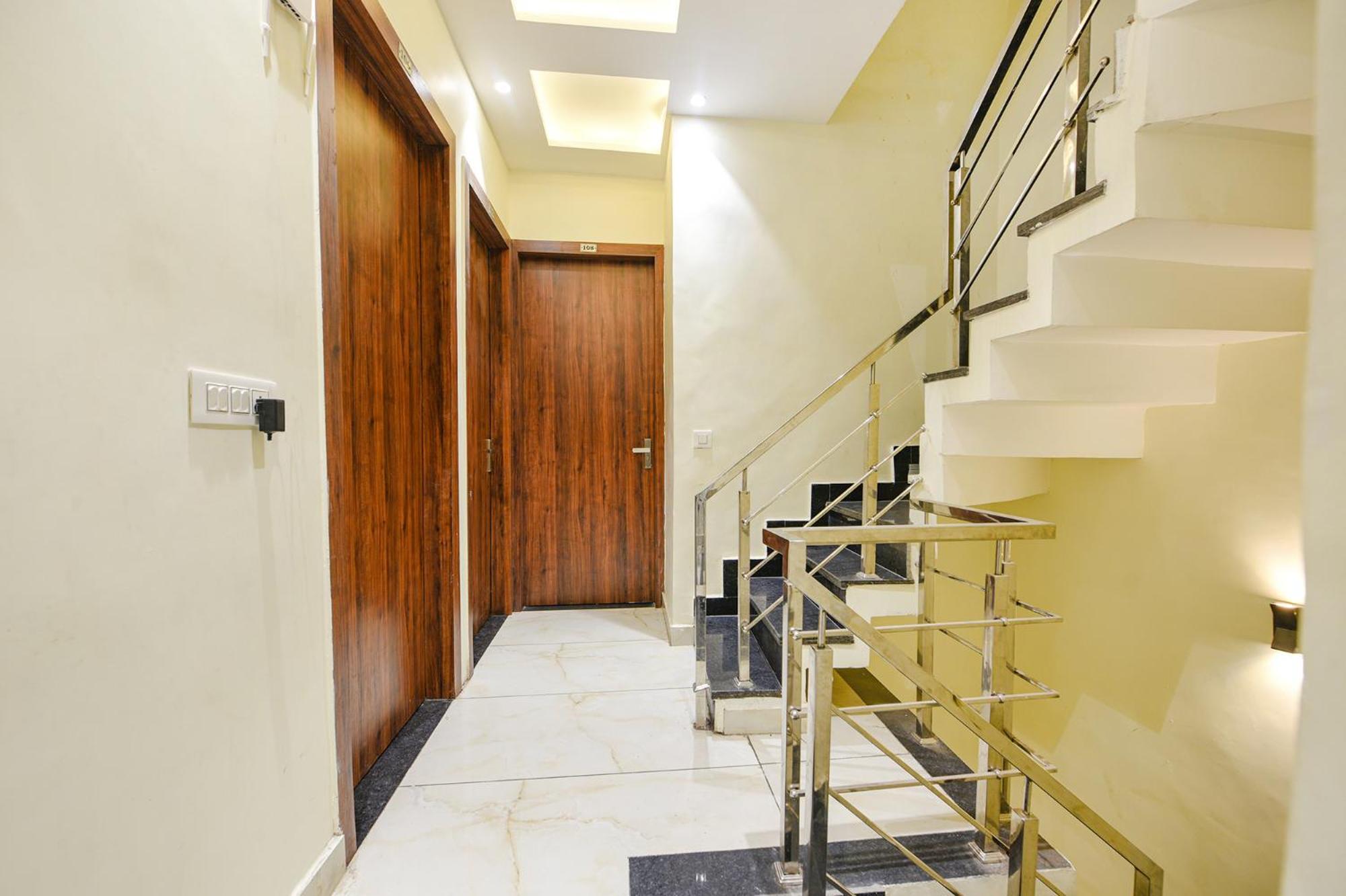 Fabhotel Dm Residency Амритсар Экстерьер фото