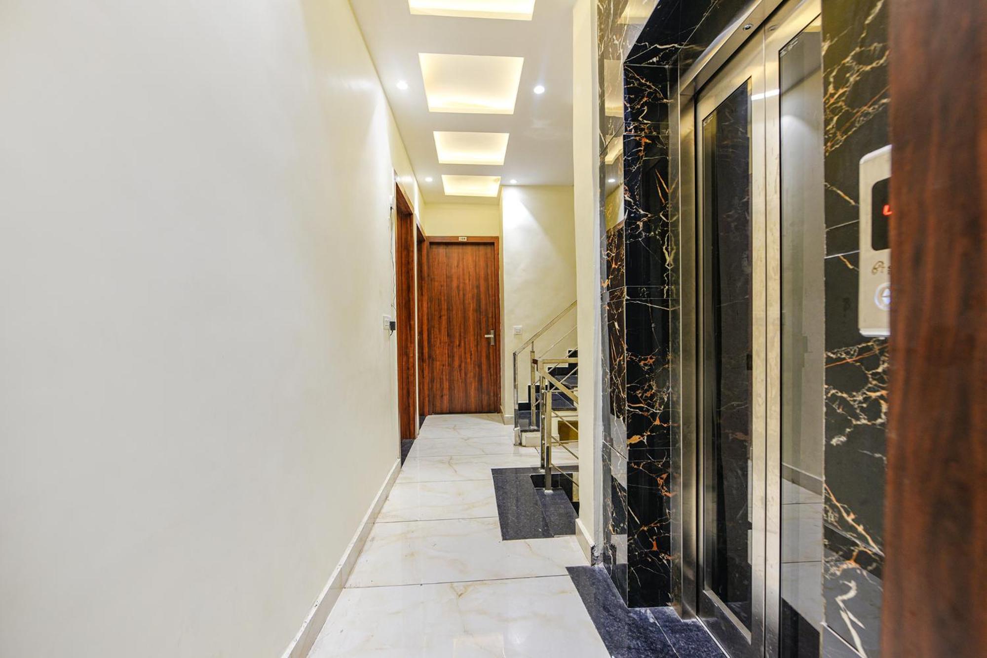 Fabhotel Dm Residency Амритсар Экстерьер фото