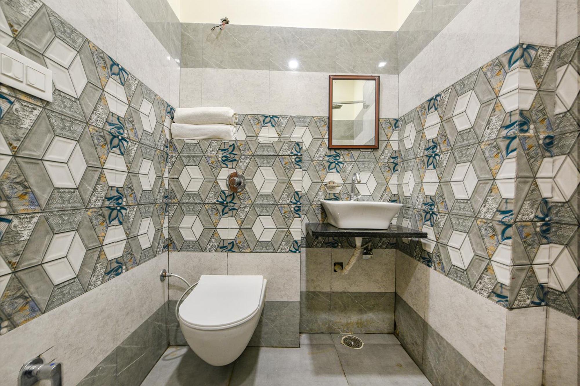 Fabhotel Dm Residency Амритсар Экстерьер фото